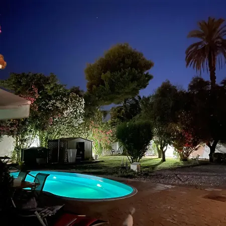 Casa Requesens, Freiligendes Ferienhaus, Komplett Erschlossen * Empuriabrava